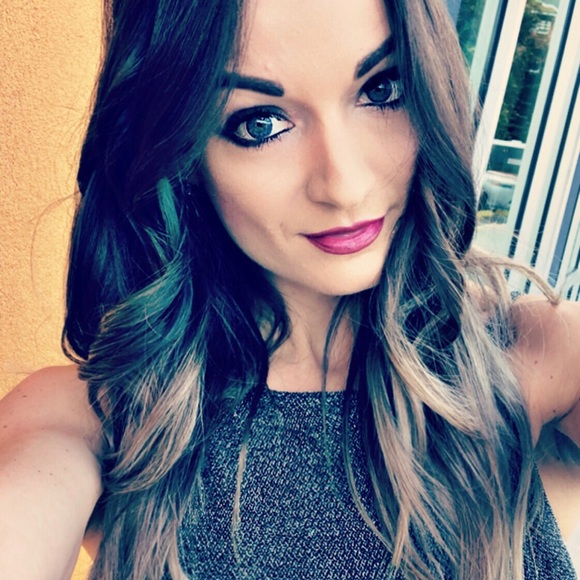 Hi! My name is Natalie & I’m an AMBASSADOR💕 - Picture 2 of 8